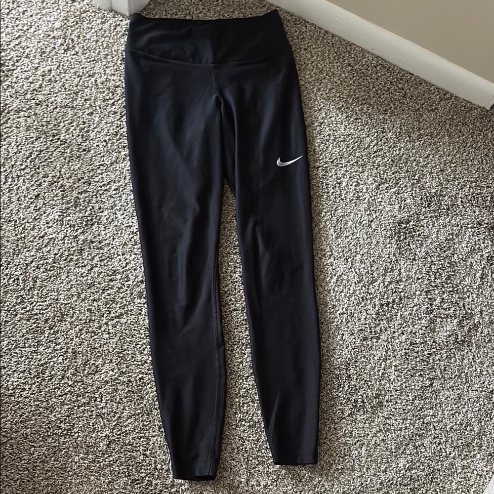 Nike Dri-Fit leggings 
Size XS